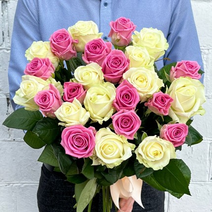 Букет из белых и розовых роз - купить с доставкой в по Лобне